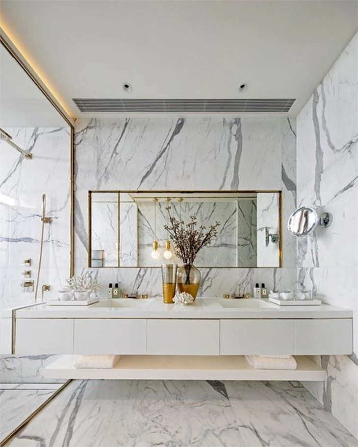 Calacatta Bathroom